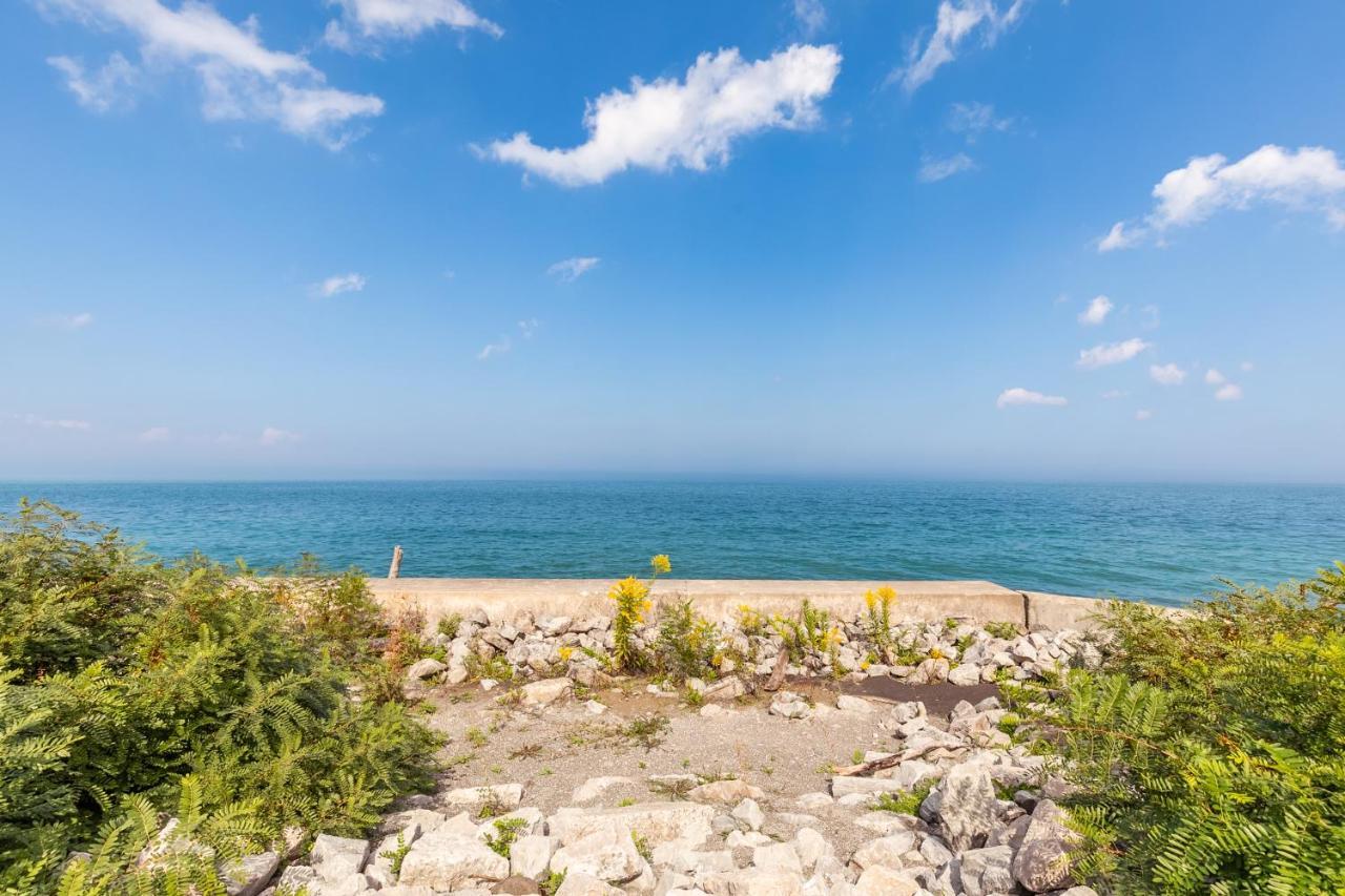Globalstay Modern Townhomes In Lakeshore Steps To The Beach Hamilton Buitenkant foto
