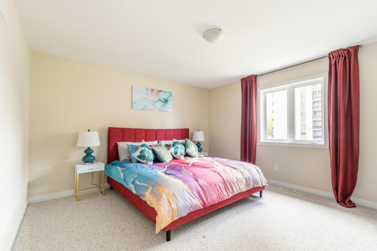Globalstay Modern Townhomes In Lakeshore Steps To The Beach Hamilton Buitenkant foto