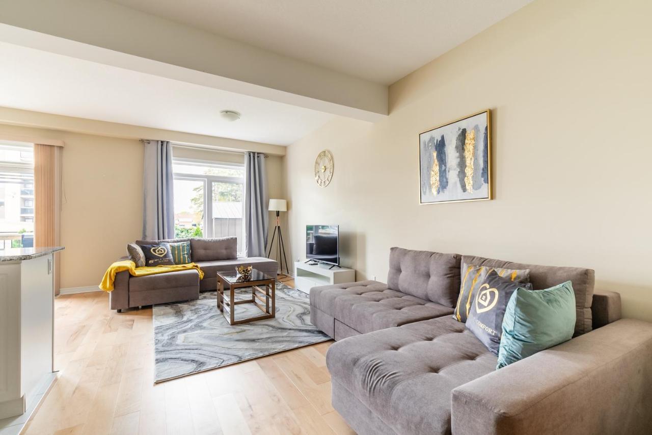Globalstay Modern Townhomes In Lakeshore Steps To The Beach Hamilton Buitenkant foto