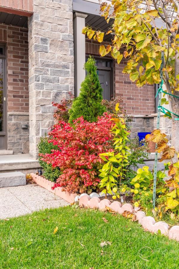 Globalstay Modern Townhomes In Lakeshore Steps To The Beach Hamilton Buitenkant foto